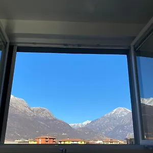 Valeriana Apartment Dubino